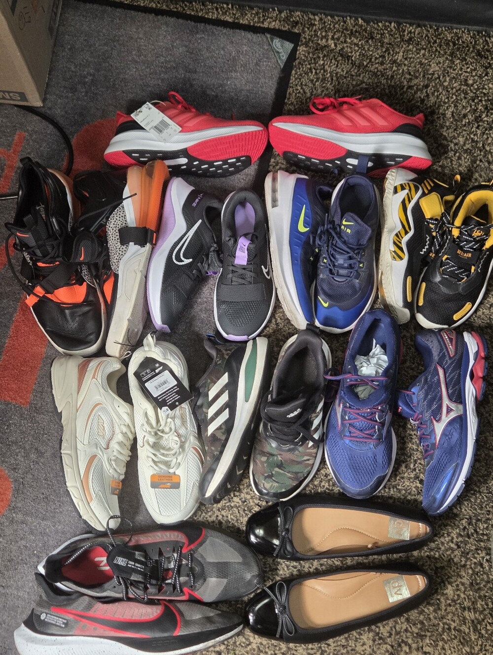 adidas ,Nike,And Others Bundle Box 10 Pair One Piece Plus Ship.